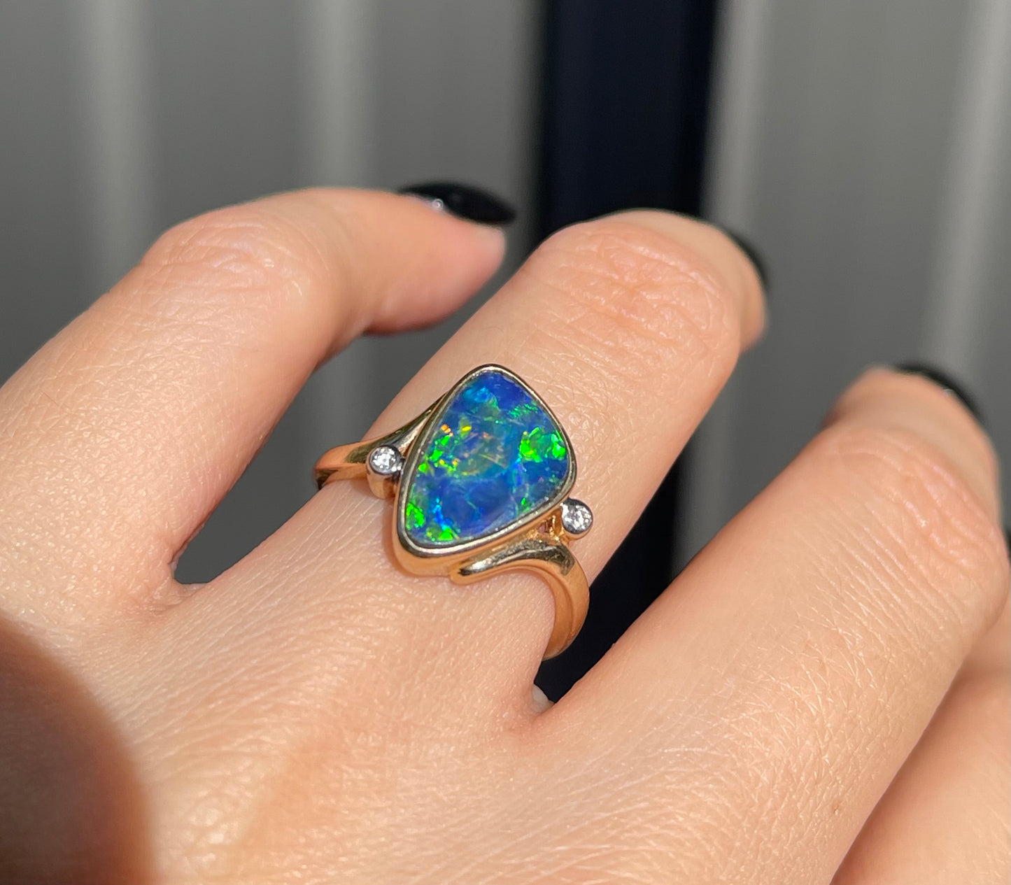 Vintage Handmade Australian Boulder Opal diamond Ring – Electric Blue & Green Fire In 14ct Yellow Gold