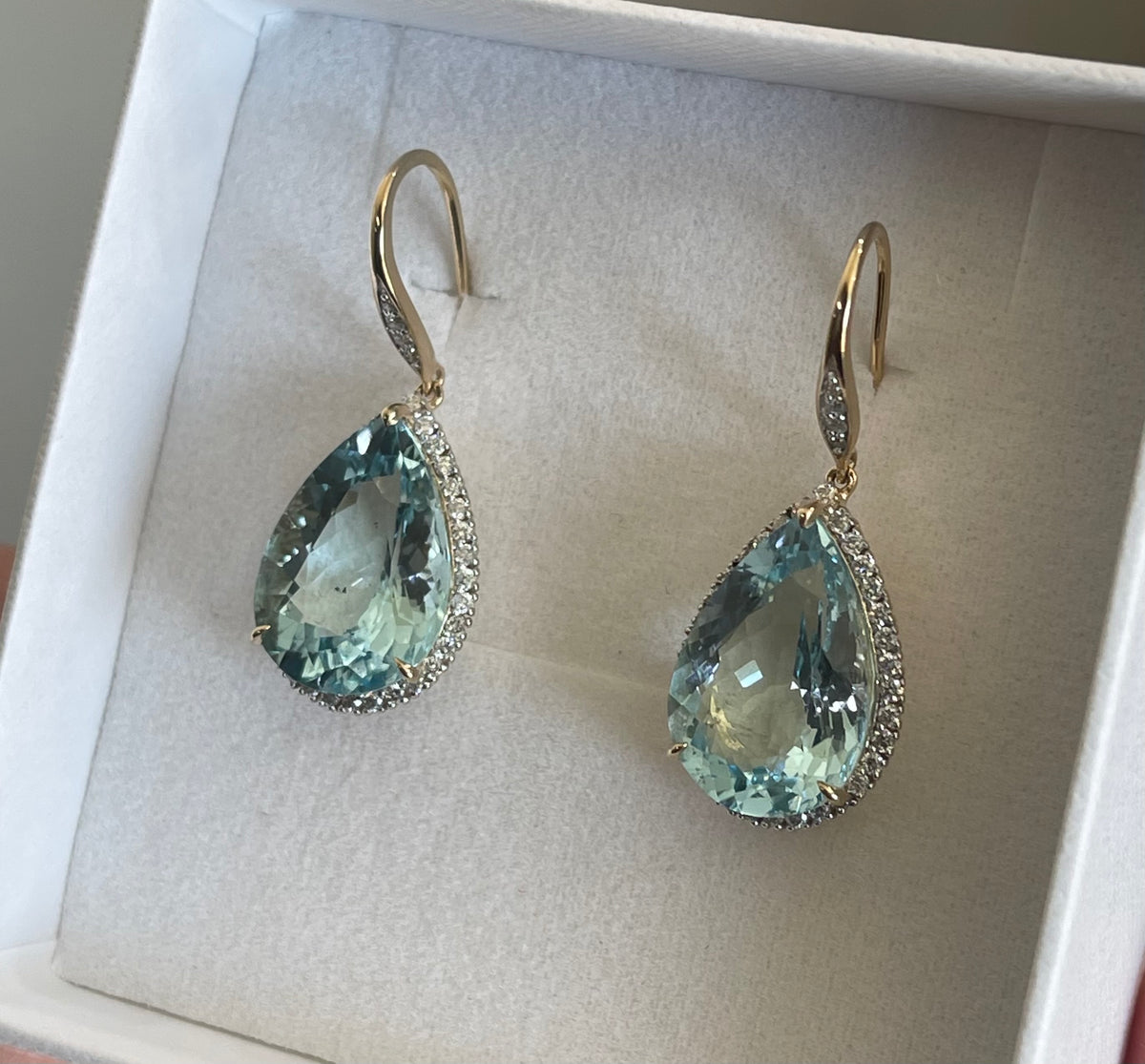 12.71ct Natural Aquamarine Diamond Drop Earrings In 14ct Yellow Gold