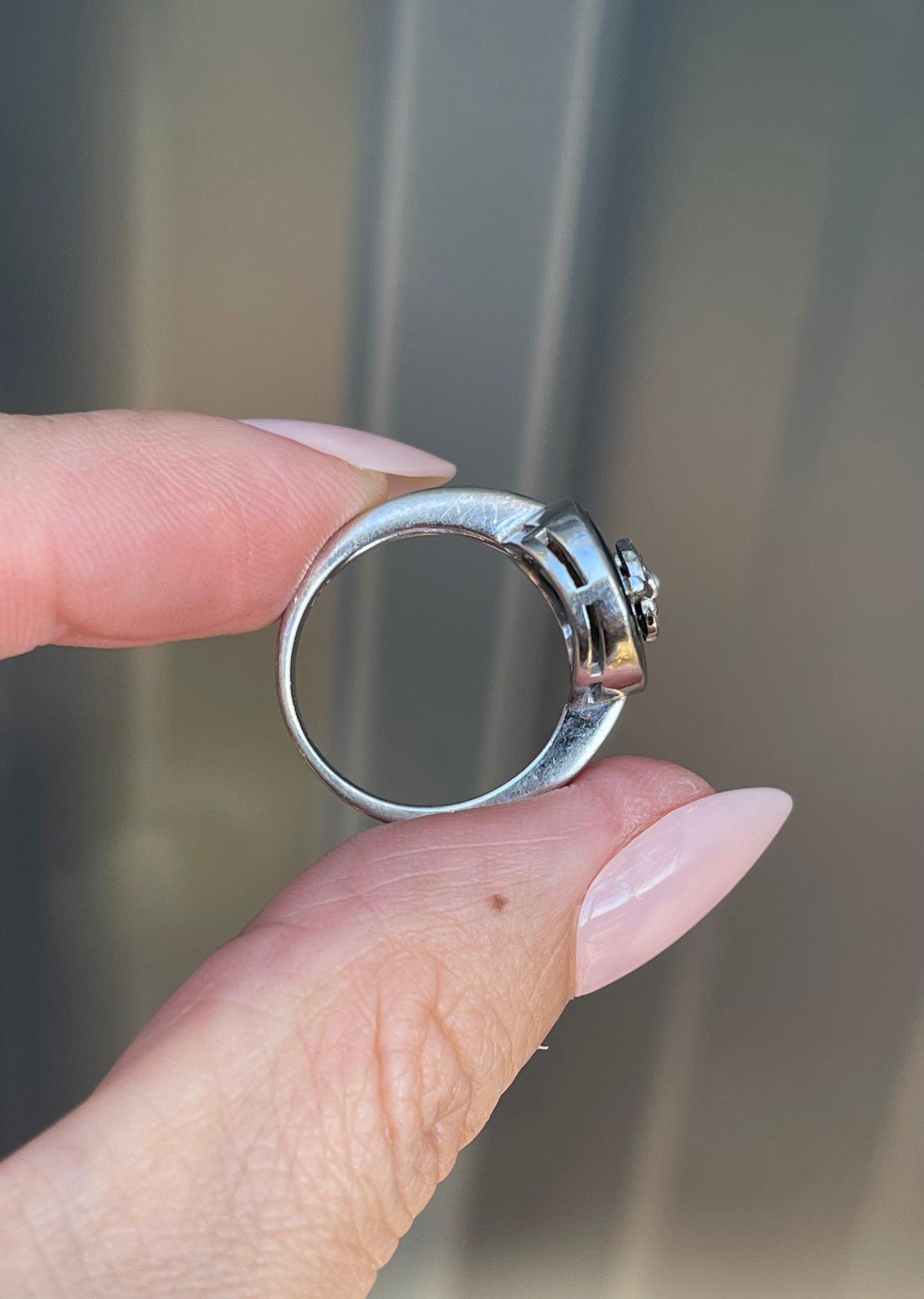 Eternal Bloom – Floral Diamond, Seed Pearl & Black Onyx Ring in 14ct White Gold
