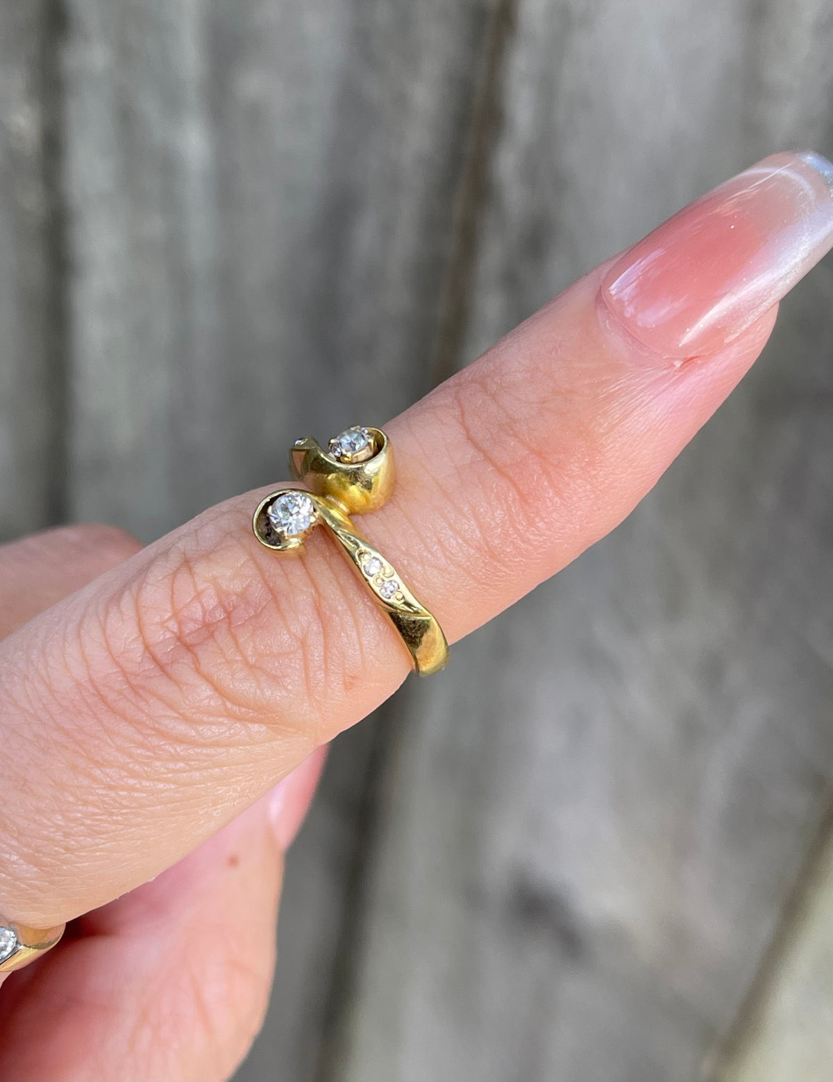 Vintage Natural Diamond Twin Flame Ring In 18ct Yellow Gold – A Beautiful Symbol of Connection