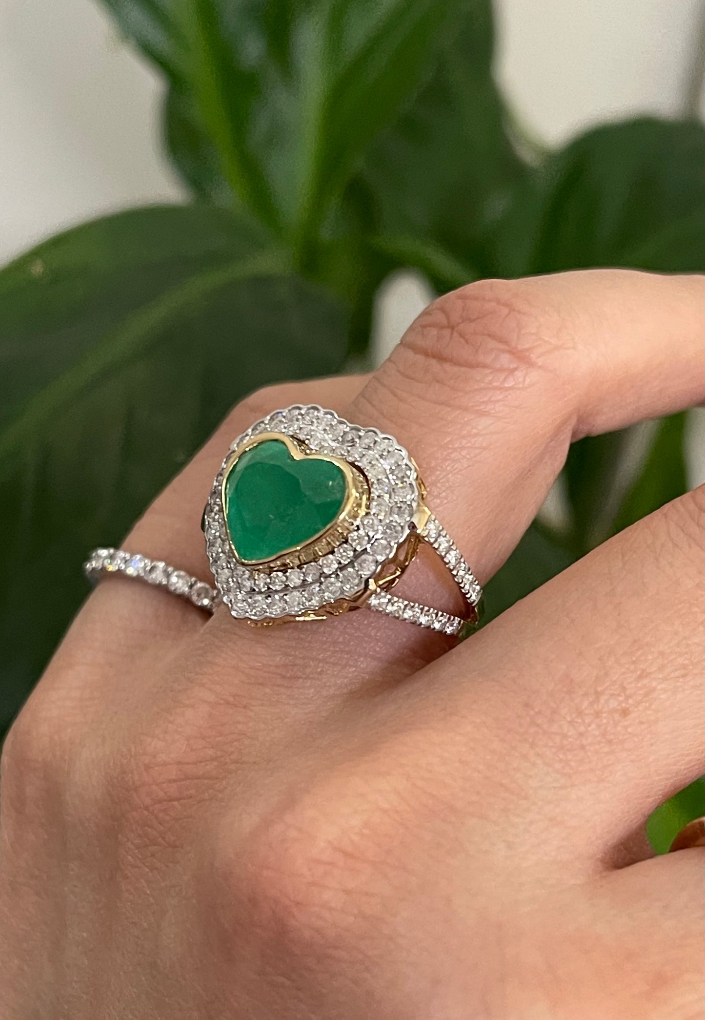 Luxury 4.7ct Natural Heart Emerald Double Diamond Halo Ring In 14ct Yellow Gold