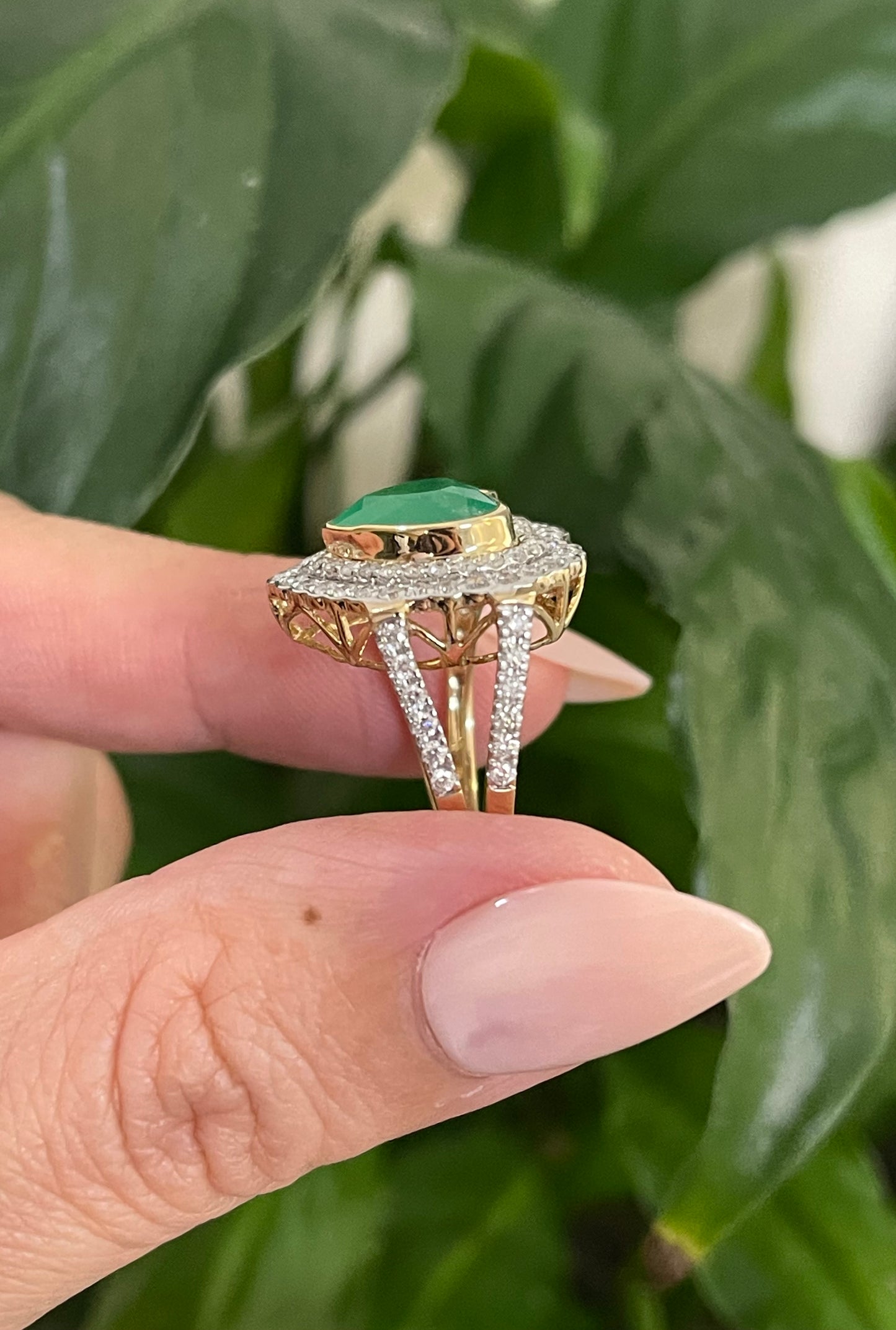 Luxury 4.7ct Natural Heart Emerald Double Diamond Halo Ring In 14ct Yellow Gold