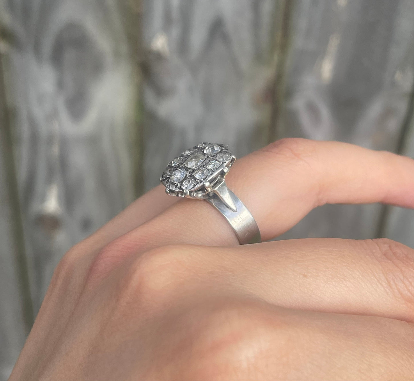 Antique 1920s 1.5ct Old Cut Diamond Cluster Ring In 18ct & Palladium