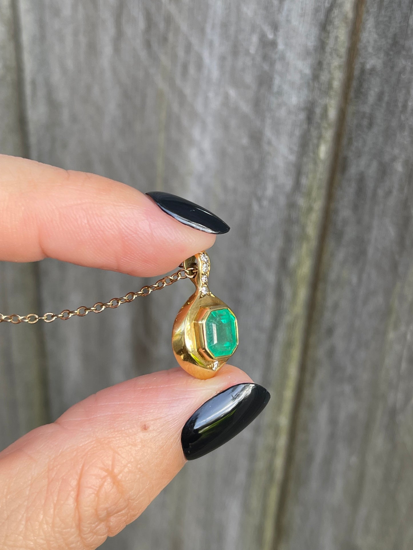 Vintage 1.6ct Emerald Diamond Pendant In 22ct Yellow Gold (no chain)