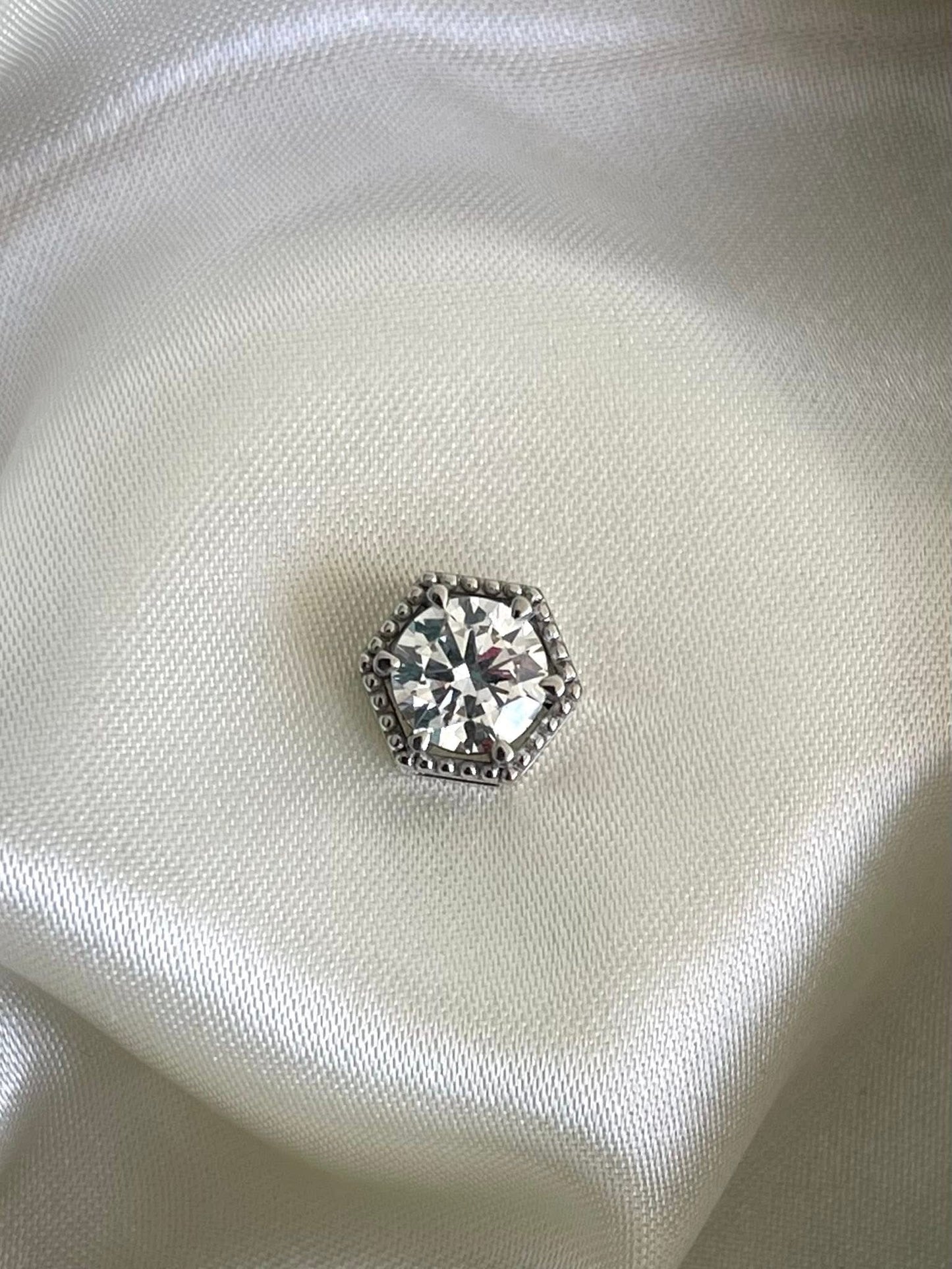 Platinum 950 1.04ct E color , VVS2 diamond pendant slider