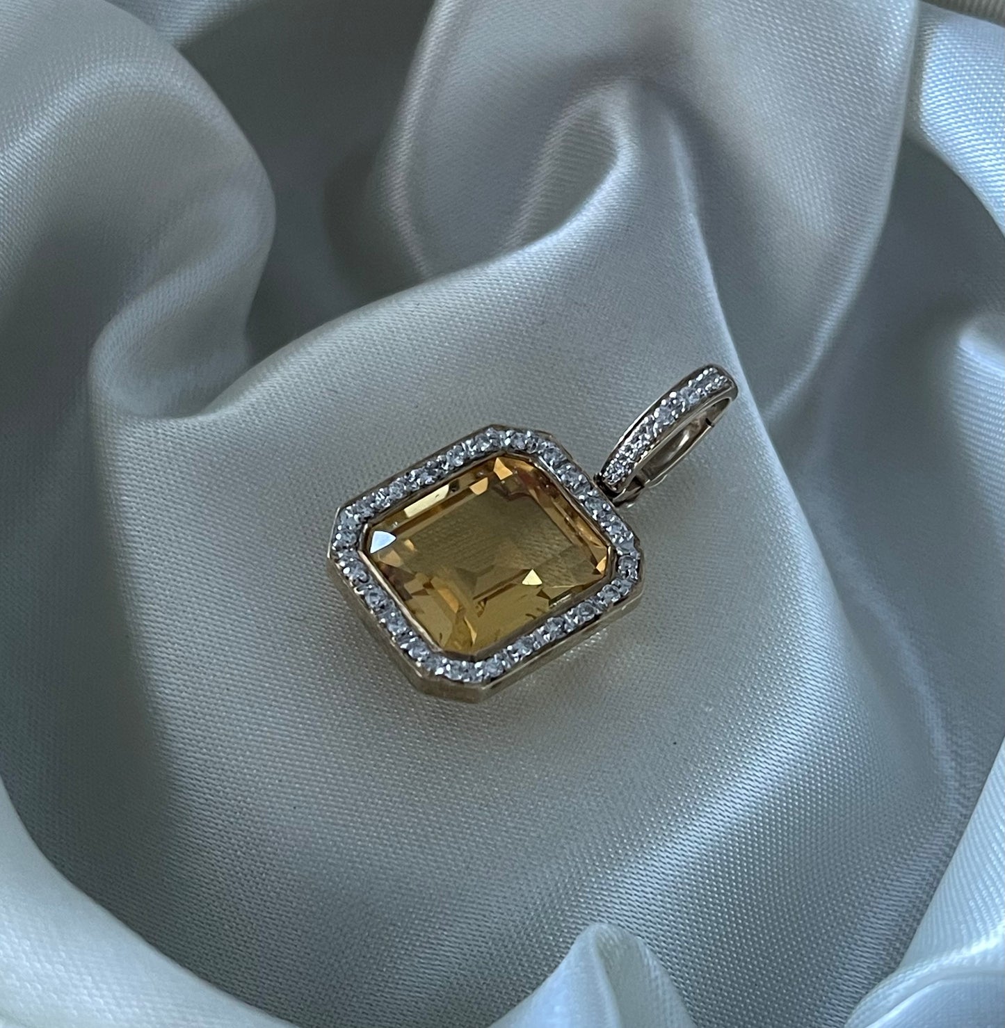 Art deco style 9ct yellow natural citrine diamond halo pendant