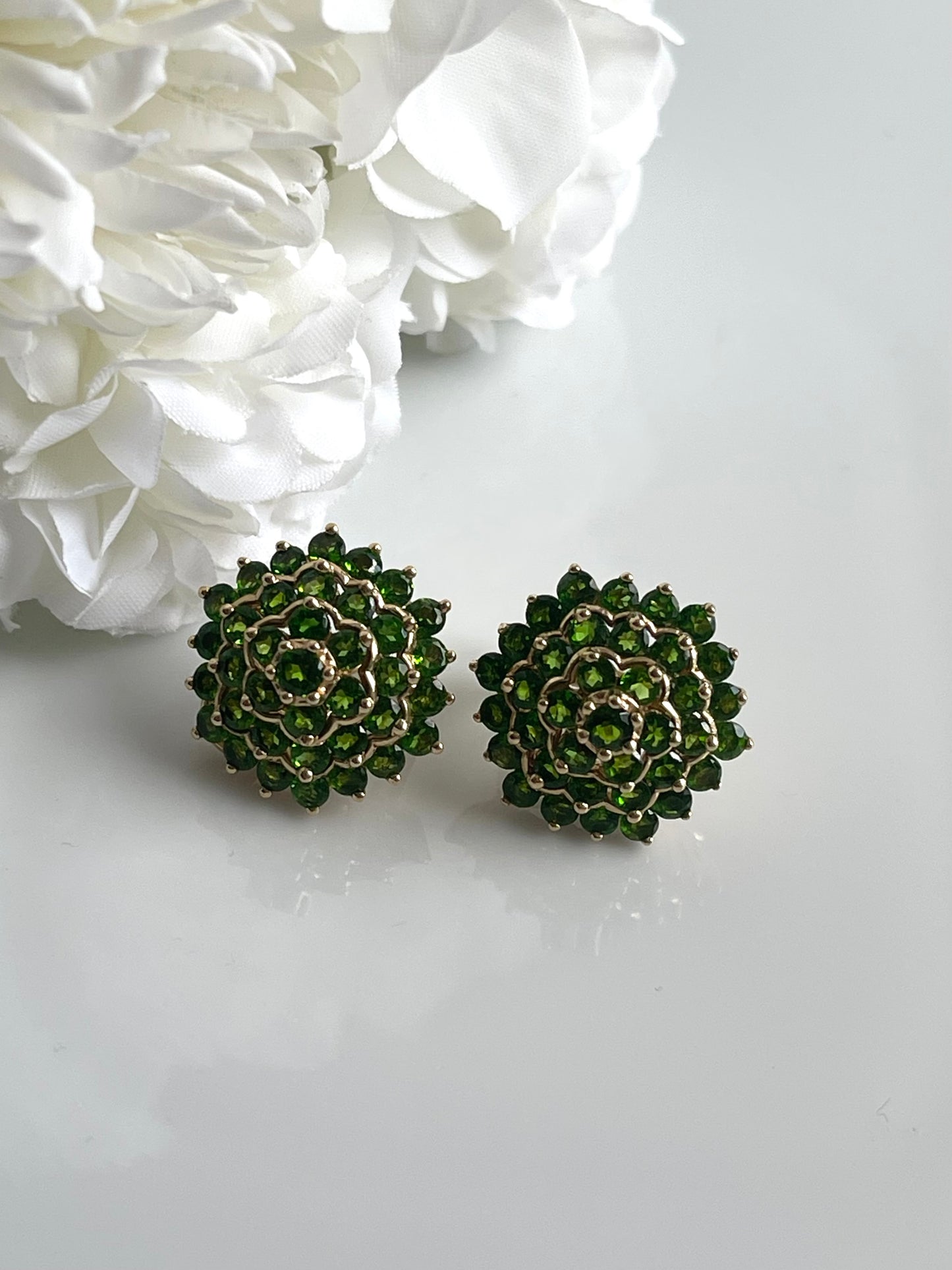 Vintage Rare Tsavorite (green garnet) Cluster Flower Earrings In 14ct Yellow Gold