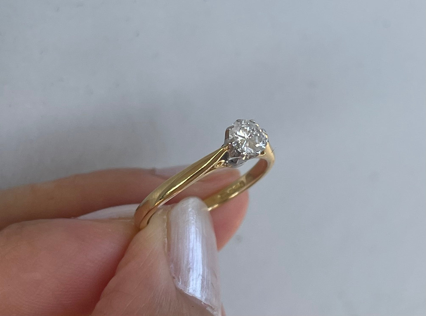 Antique 18ct yellow gold 0.4ct diamond solitaire ring with full UK hallmarks