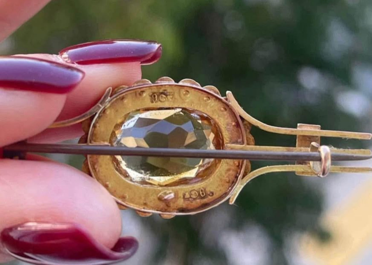 Antique Edwardian 9ct yellow gold
Natural Citrine Seed Pearl Brooch