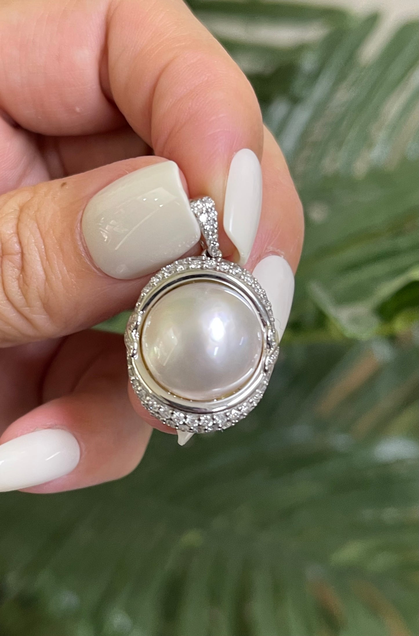 14.9mm Silvery White Mabe Pearl & 1ct Diamond Pendant In 14ct White Gold