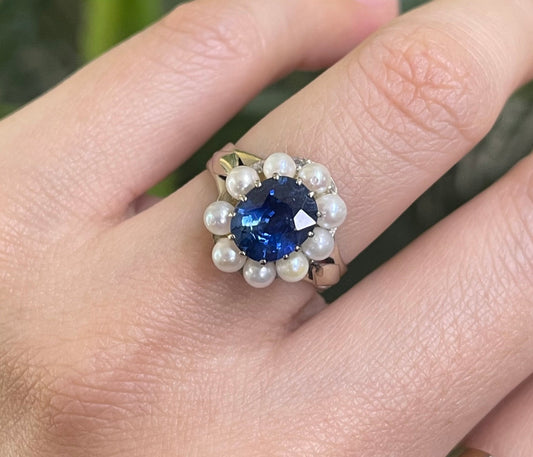 Vintage 2.21ct Natural Ceylon Sapphire & Natural Pearl Halo Ring In 18ct White Gold