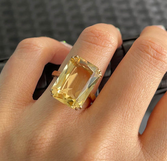 Vintage 9ct yellow gold natural citrine ring