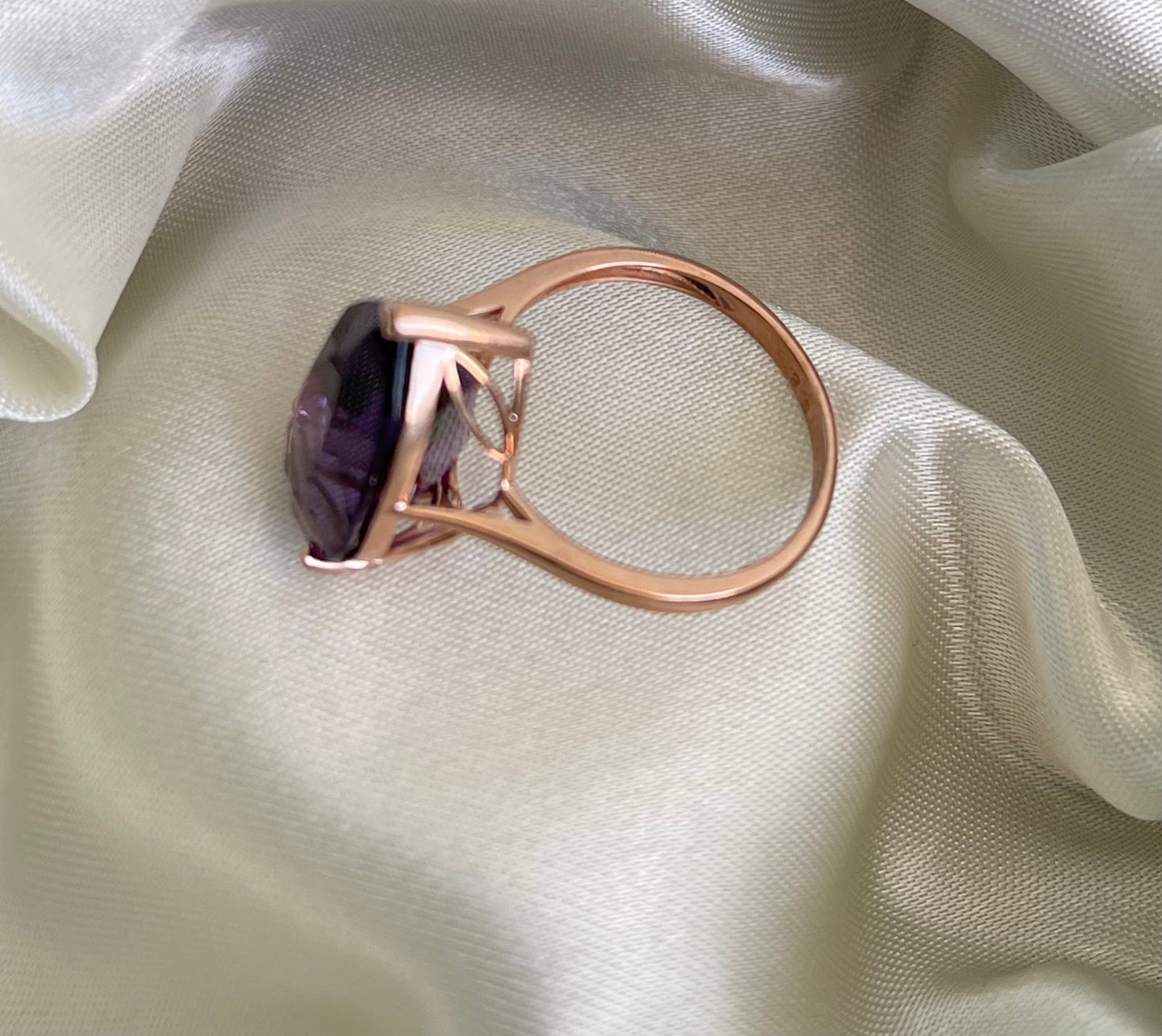 9ct rose gold pear shape 7.8ct natural deep purple amethyst ring