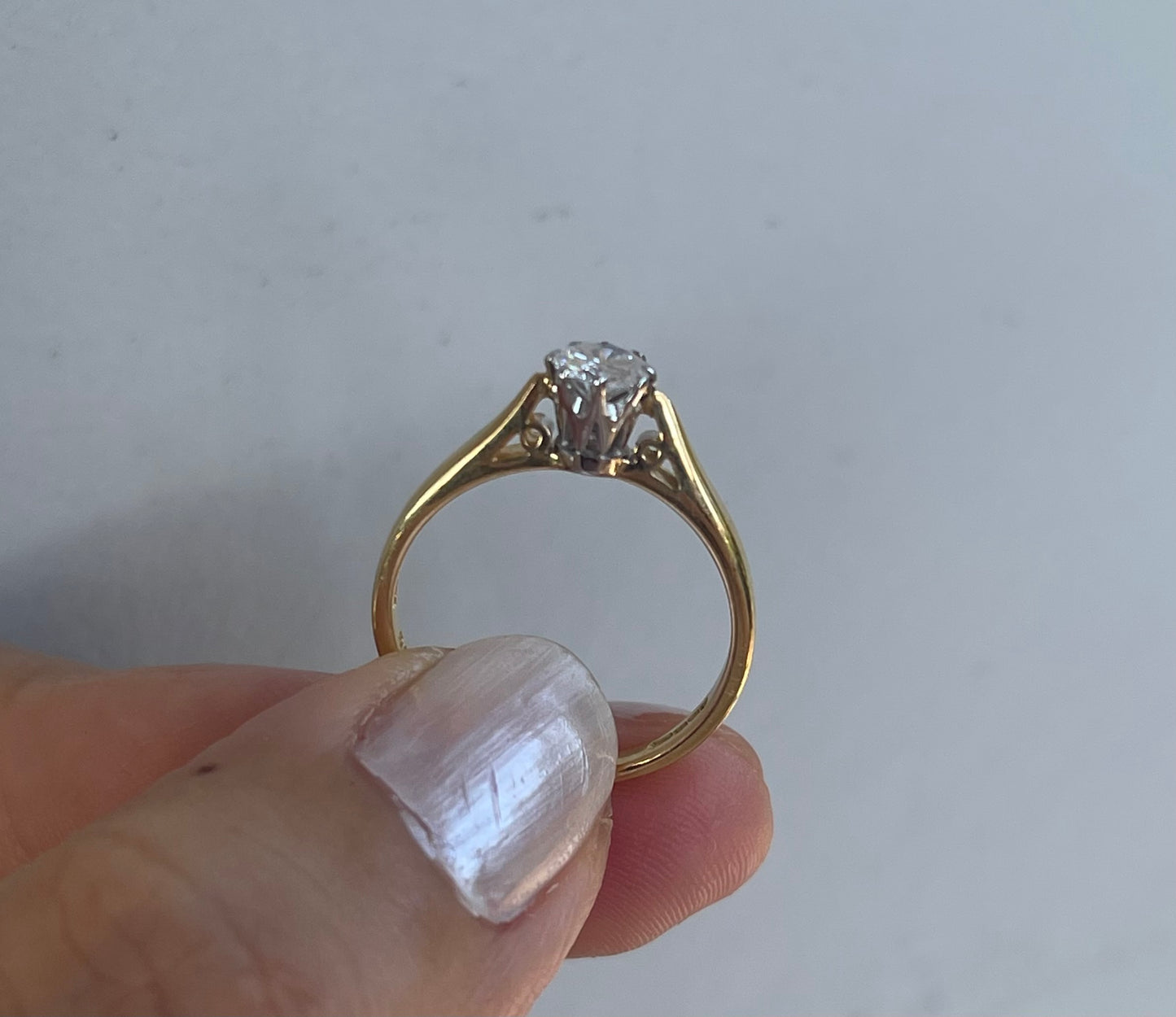 Antique 18ct yellow gold 0.4ct diamond solitaire ring with full UK hallmarks