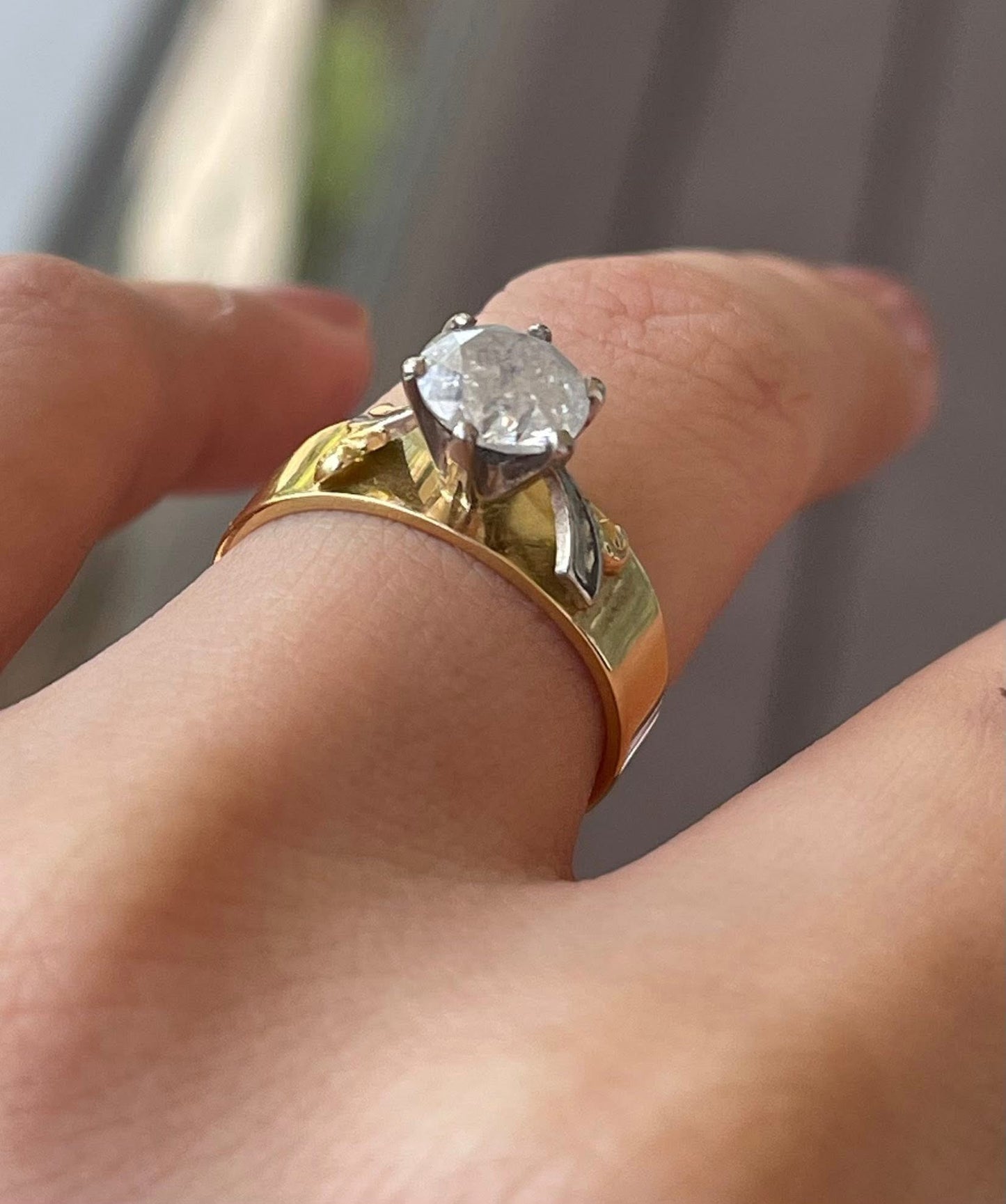 Vintage 60s 18ct yellow gold 1ct earth mined salt & pepper diamond solitaire ring