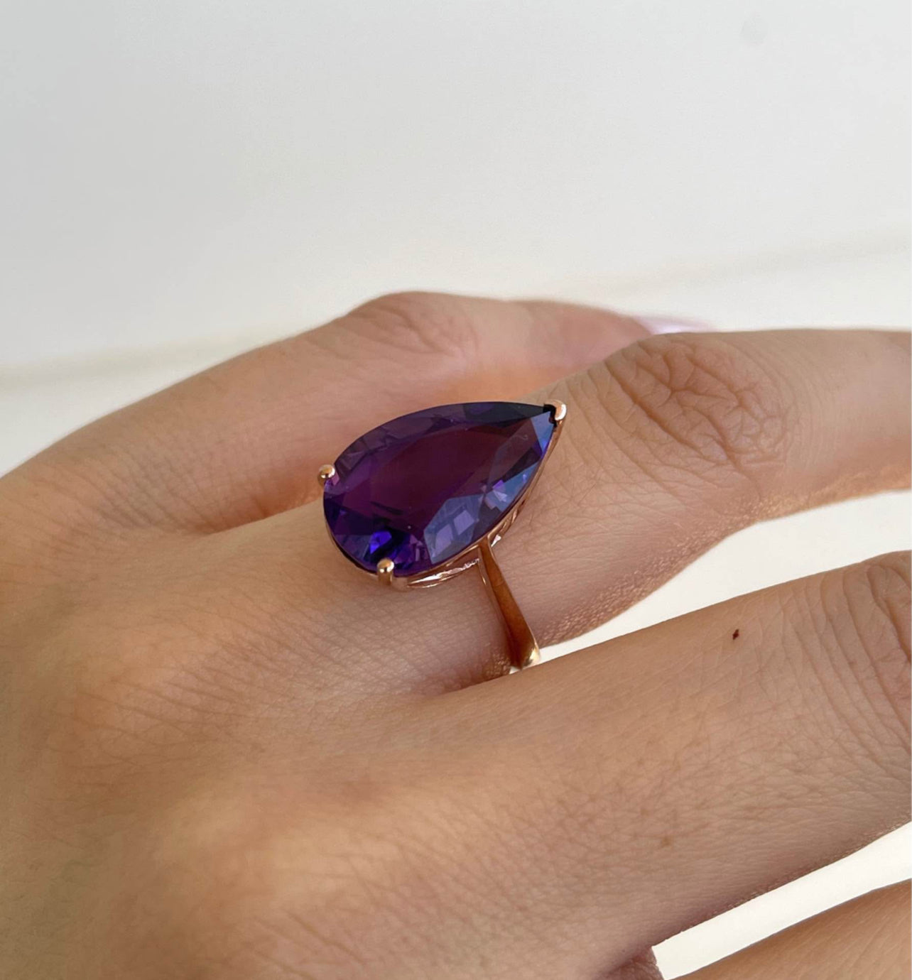 9ct rose gold pear shape 7.8ct natural deep purple amethyst ring