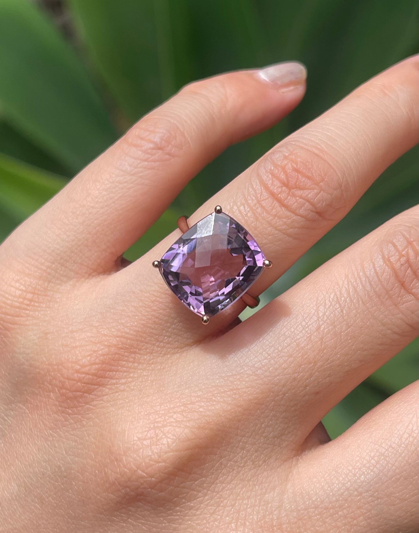 9ct rose gold 8.9ct Rose de France lavender amethyst ring