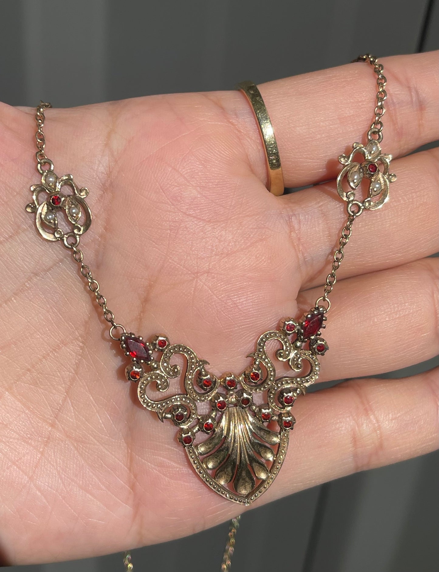 Antique Garnet & Seed Pearl Necklace In 9ct Yellow Gold