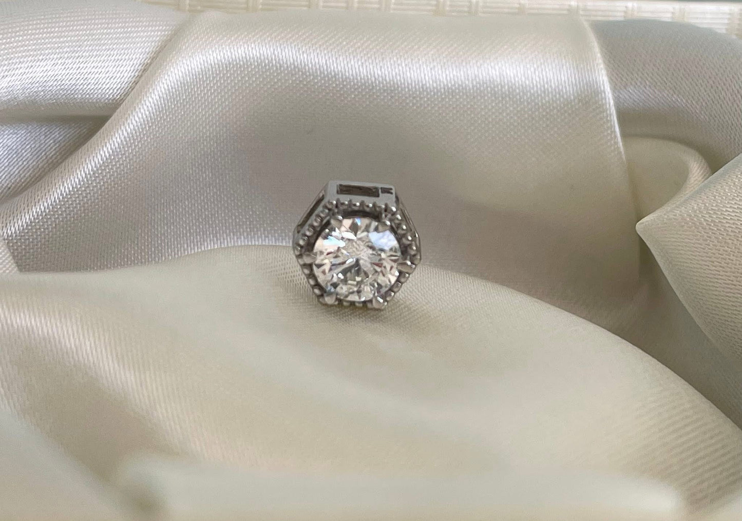 Platinum 950 1.04ct E color , VVS2 diamond pendant slider