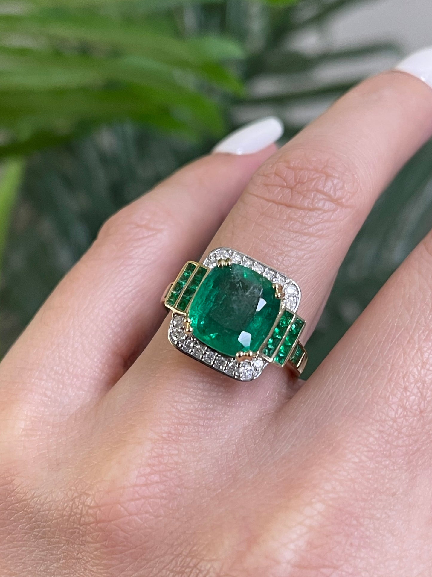 Art Deco Style 5.03ct Natural Emerald & Diamond Ring In 14ct Yellow Gold