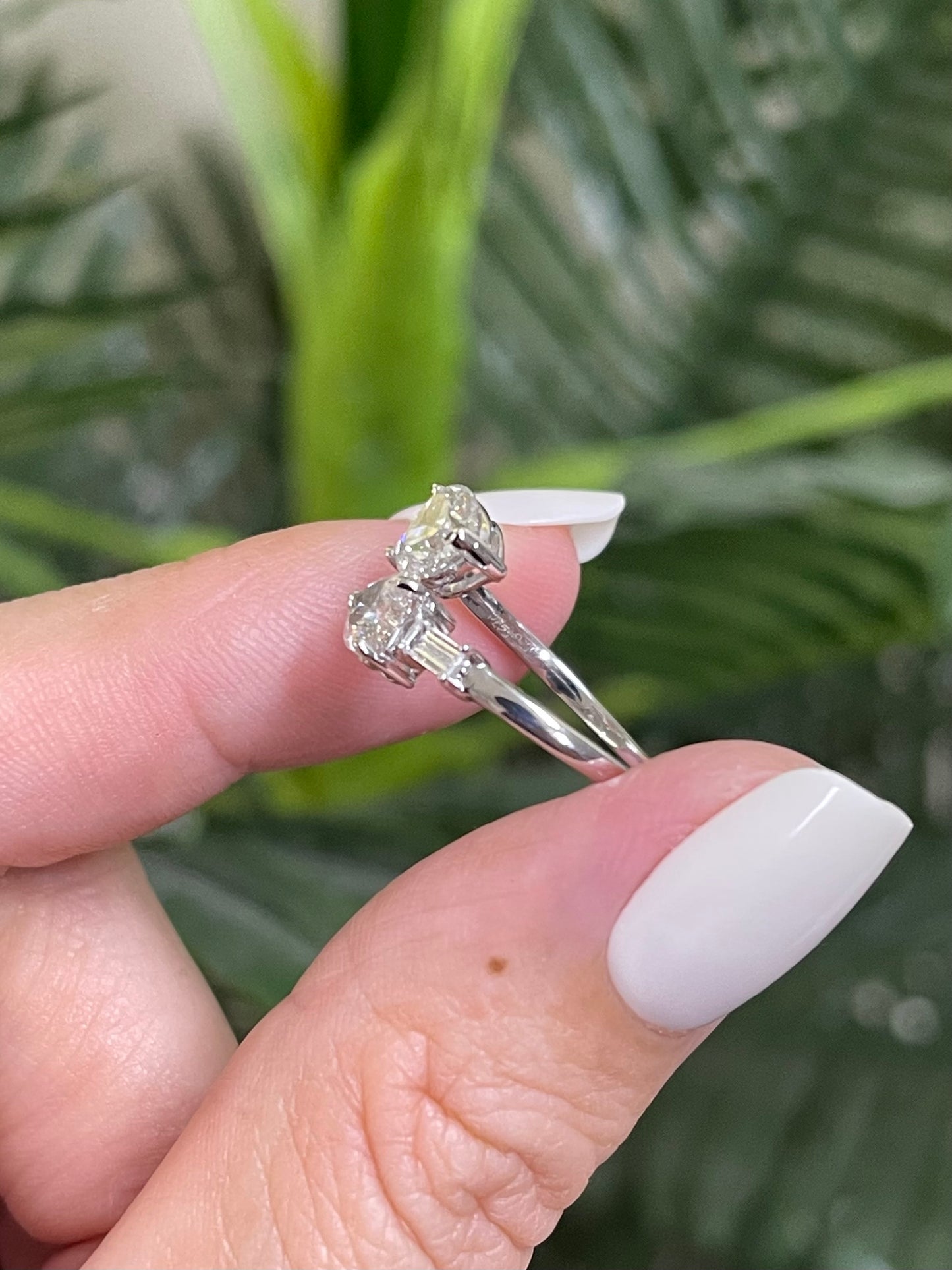 Stunning 1.37ct Natural Diamond Toi et Moi Ring In 14ct White Gold