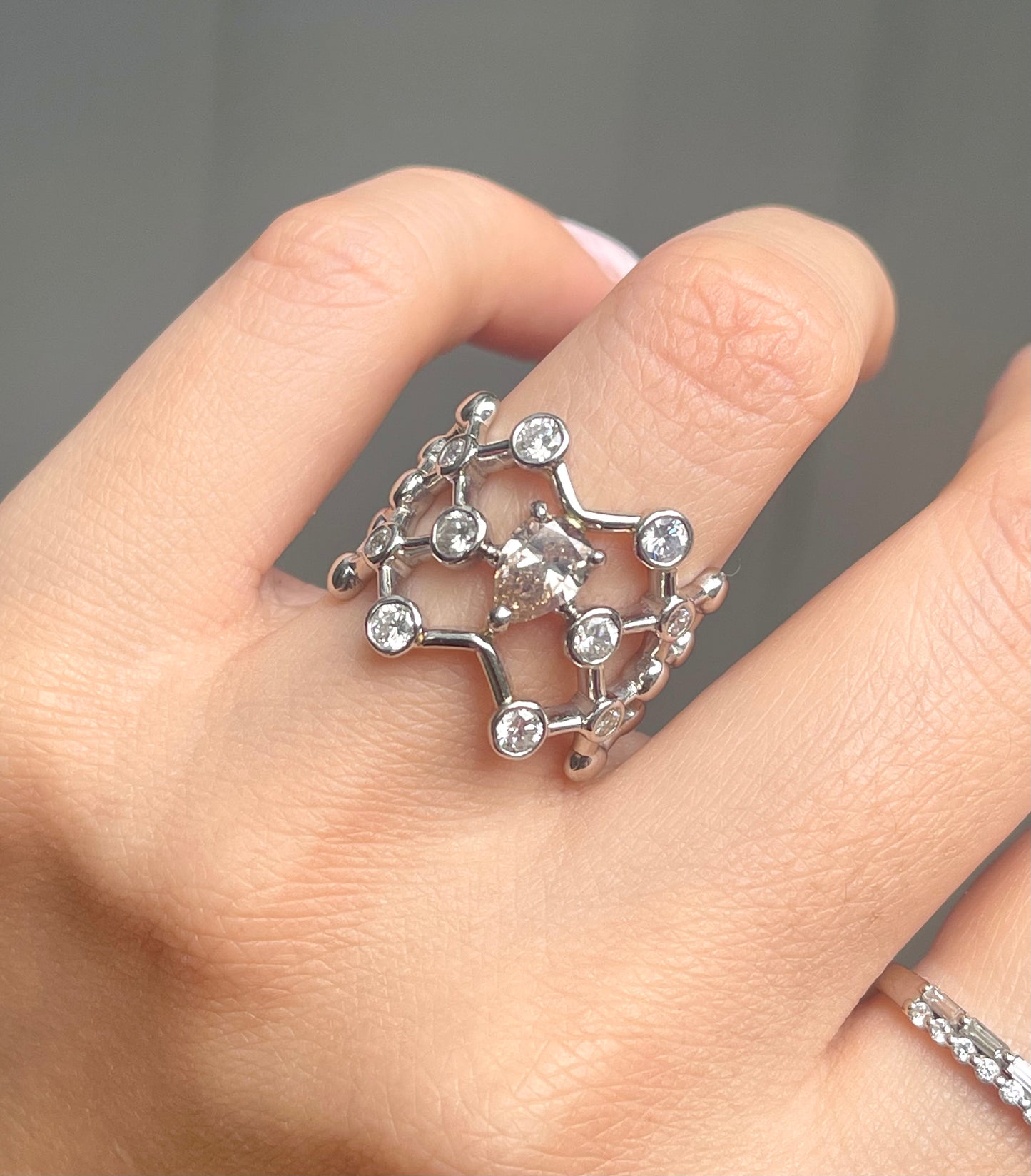 11.8grams 900 Platinum 1.63ct Natural Champagne Diamond geometric / architectural Ring