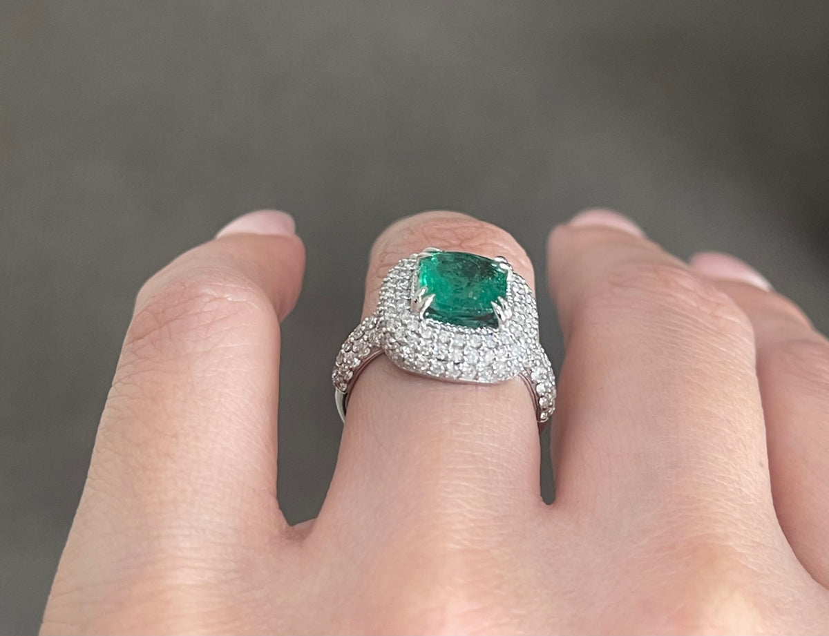 Natural Emerald Diamond Ring in 14ct White Gold