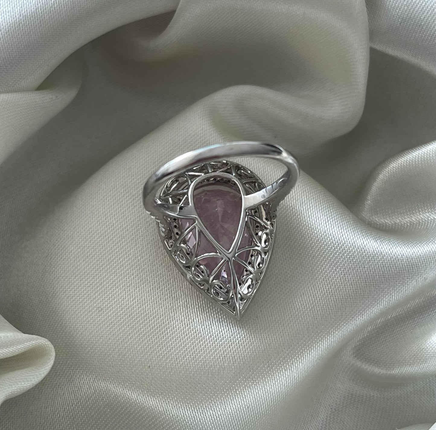 14ct white gold natural pear shaped Kunzite diamond halo ring