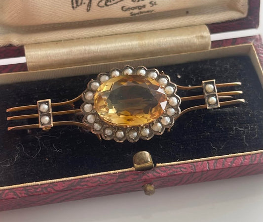Antique Edwardian 9ct yellow gold
Natural Citrine Seed Pearl Brooch