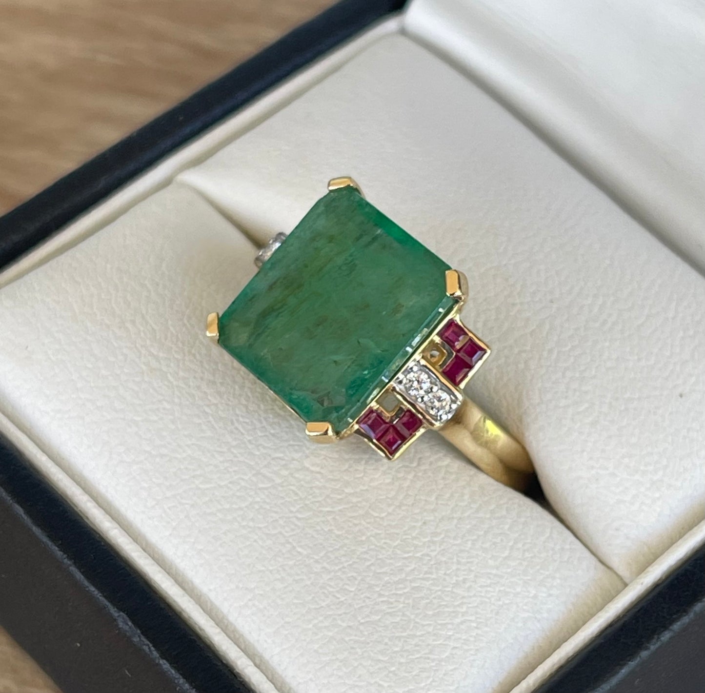 Val $15,400 14ct yellow gold Art Deco Inspired 5ct Natural Colombian Emerald, Ruby & Diamond Ring