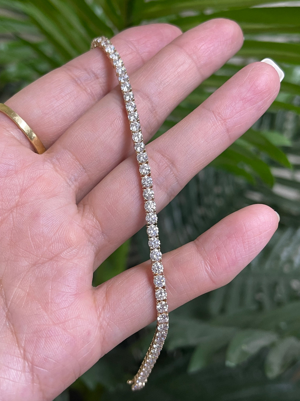 5.74ct Natural VS Diamond Tennis Bracelet In 14ct yellow gold