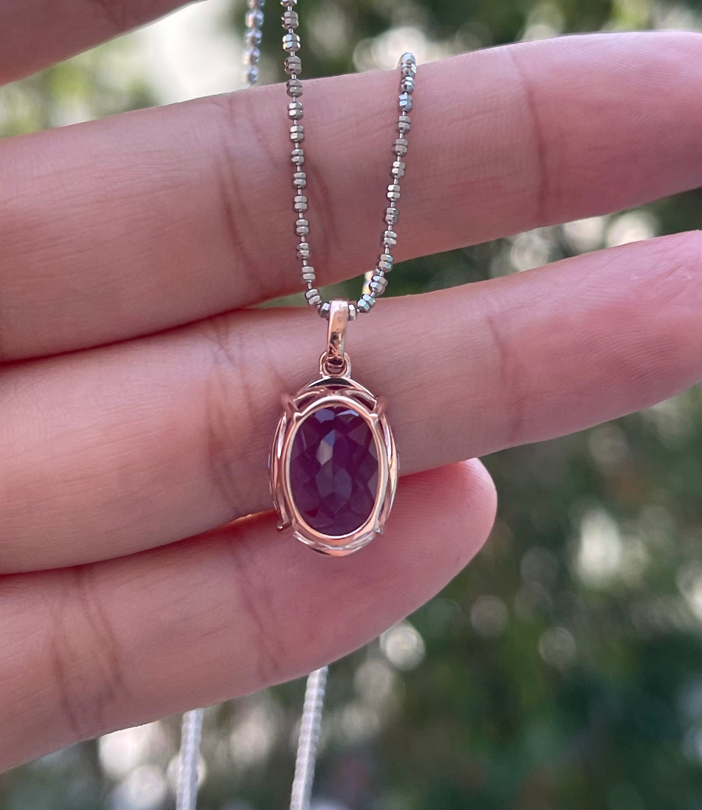 9ct rose gold 6.45ct oval natural purple amethyst pendant