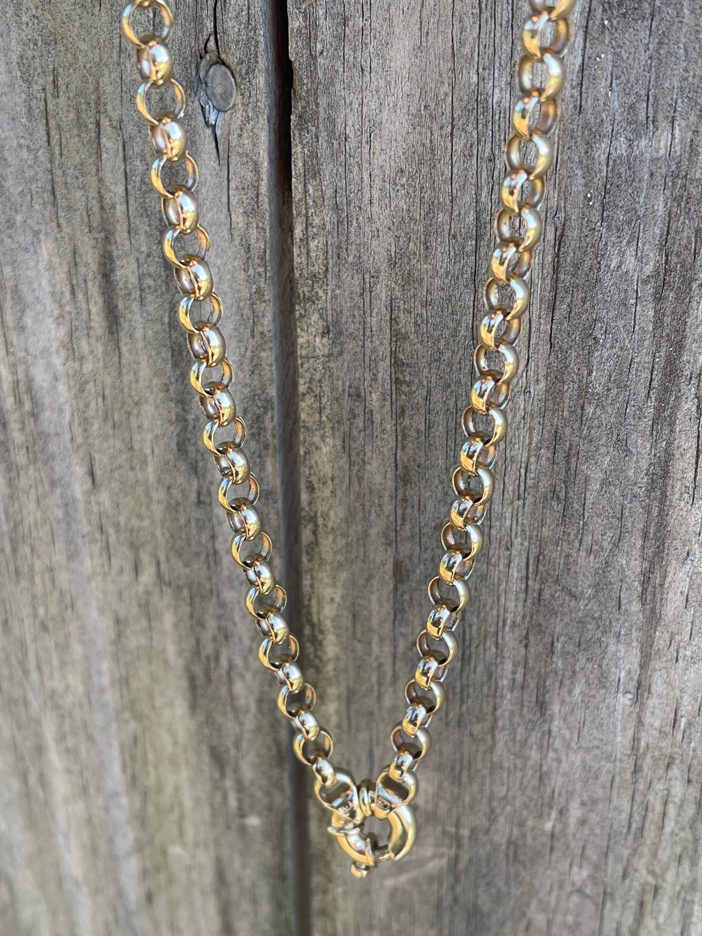 Classic Belcher Link Necklace With Bolt Clasp In 9ct Yellow Gold