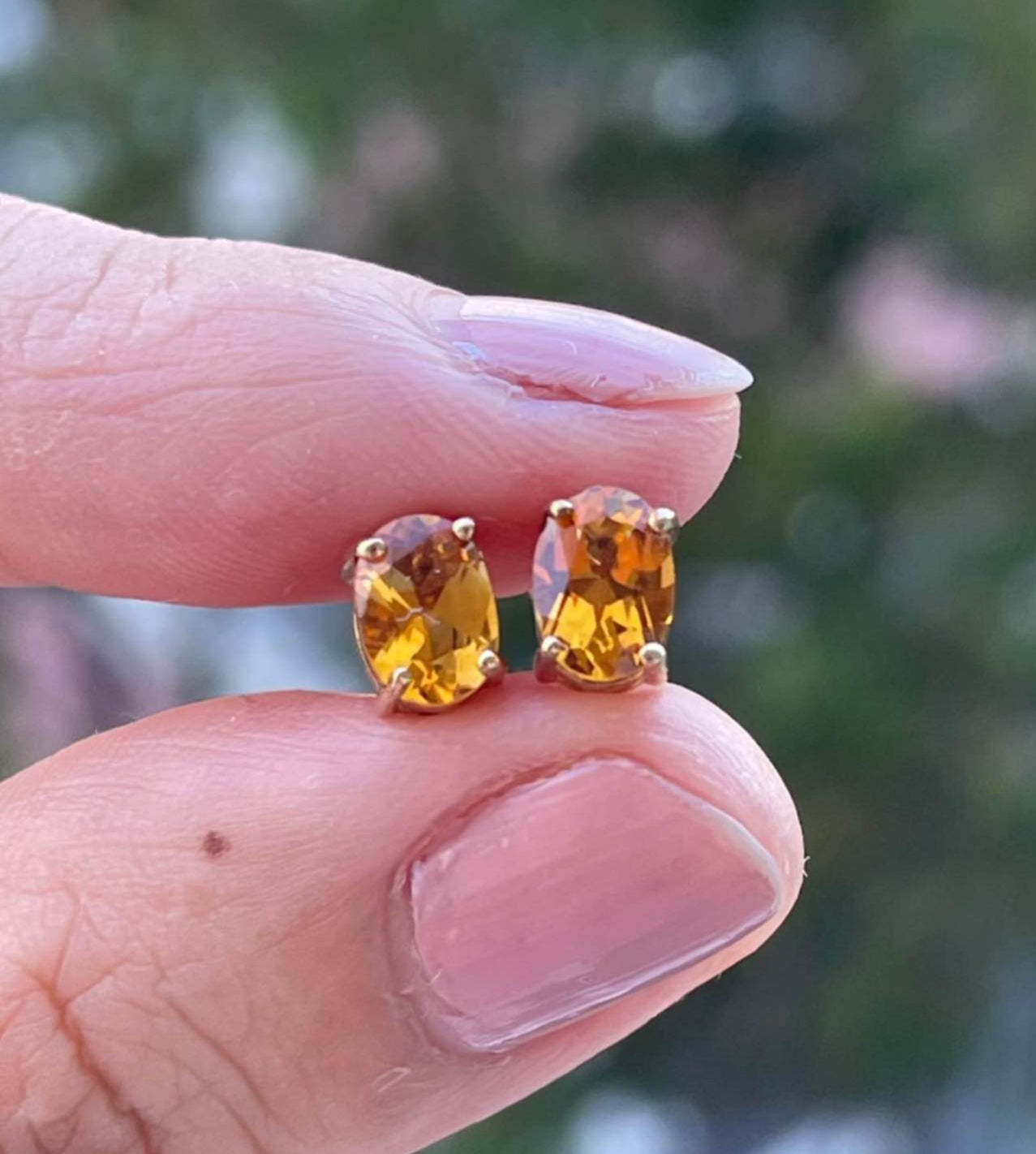 Vintage 9ct yellow gold natural citrine stud earrings