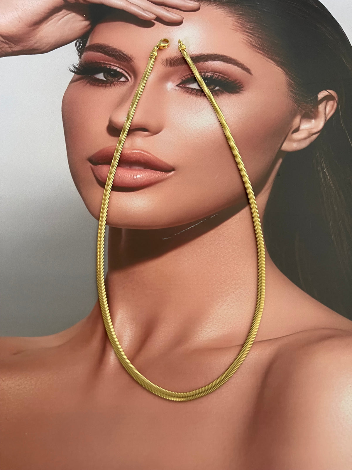 Vintage Classic Herringbone Chain Necklace In 18ct Yellow Gold