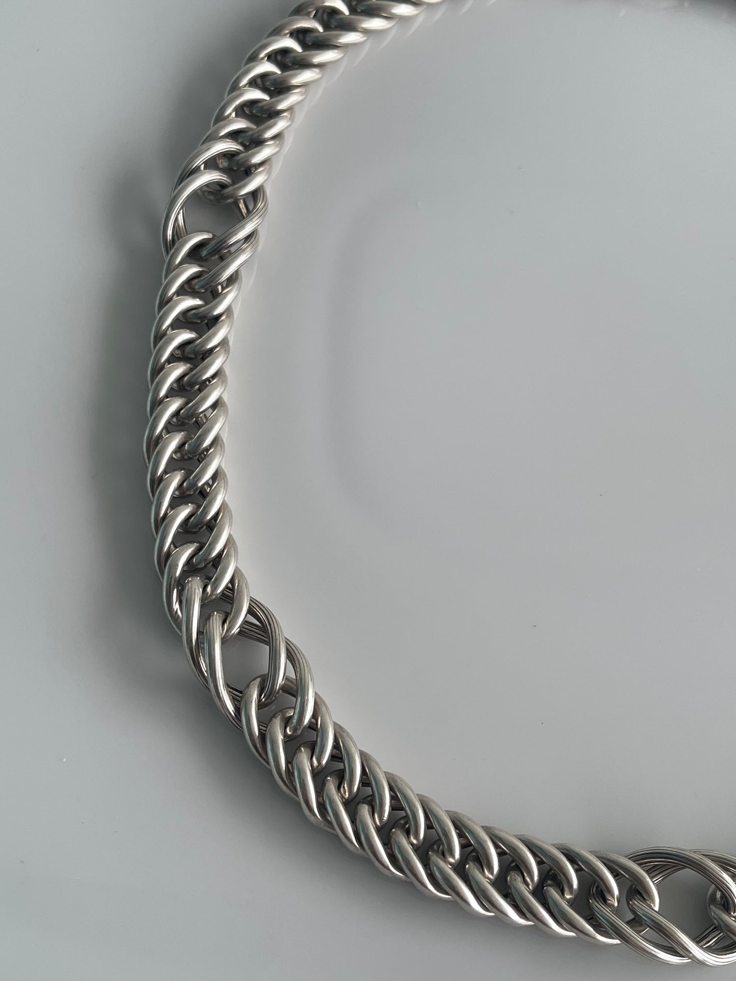 Italian origin 69g Sterling Silver wide Curb Link Bolt clasp necklace