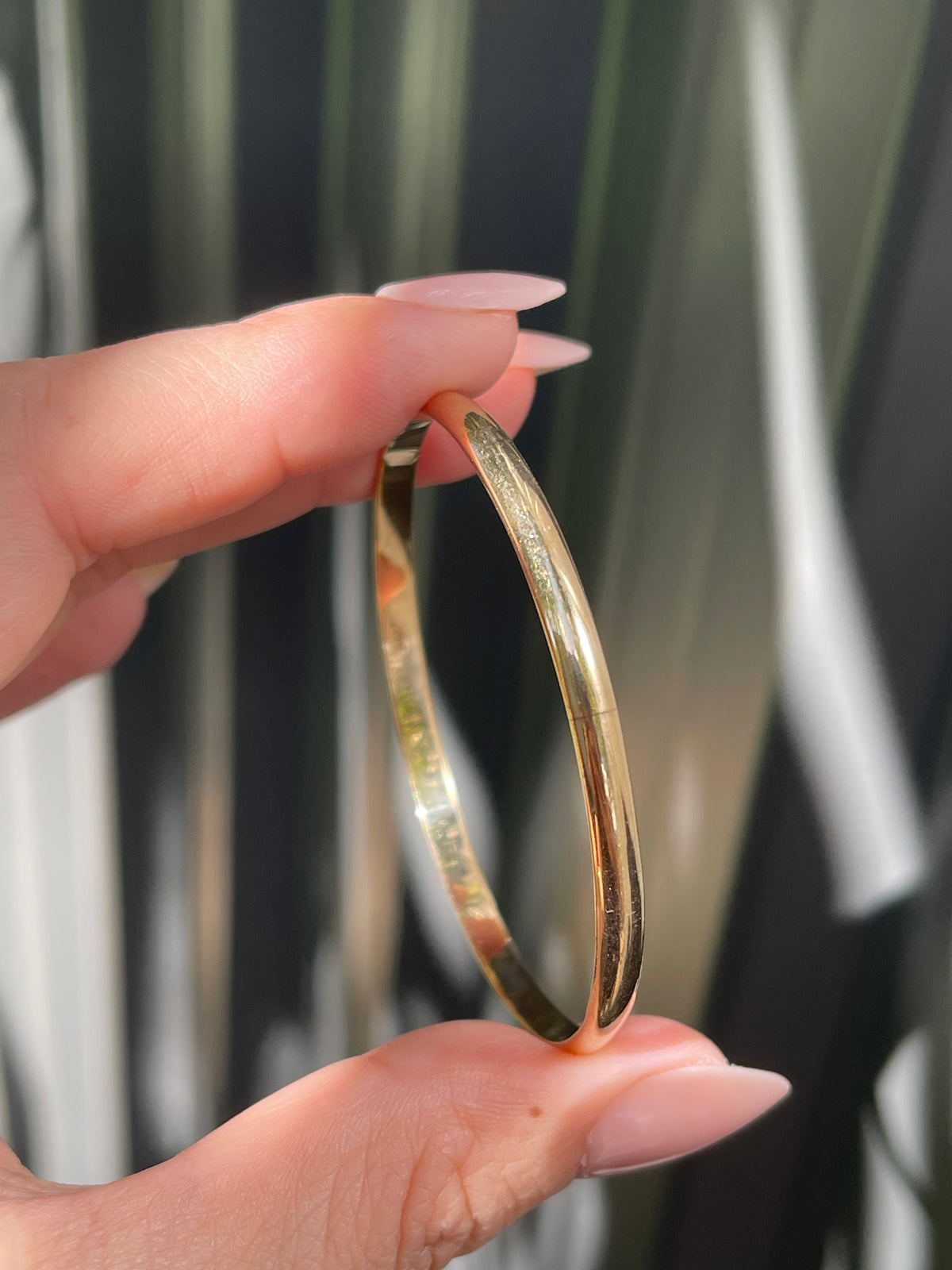 Very Small Sized Bangle Bangle In 9ct Yellow Gold