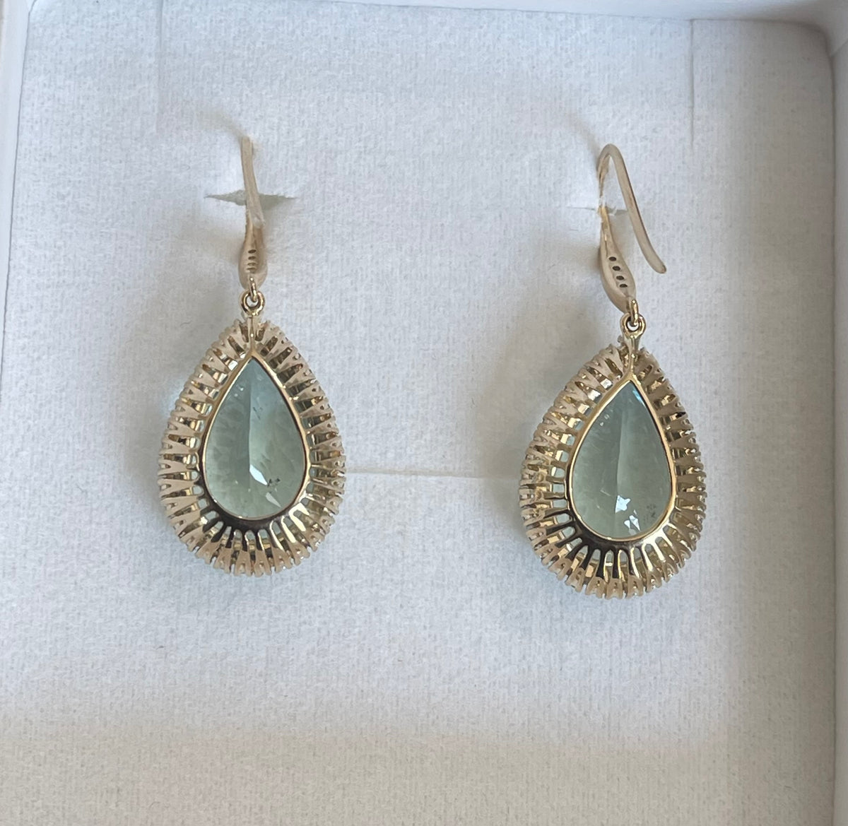 12.71ct Natural Aquamarine Diamond Drop Earrings In 14ct Yellow Gold