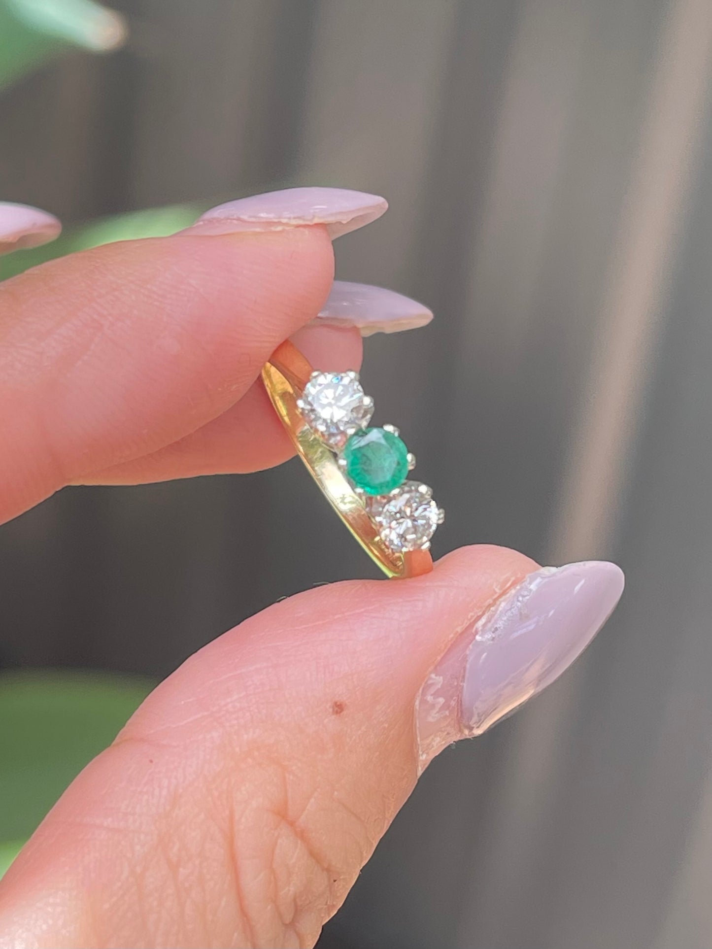 Vintage 1989 London 18ct yellow gold natural Emerald diamond trilogy ring