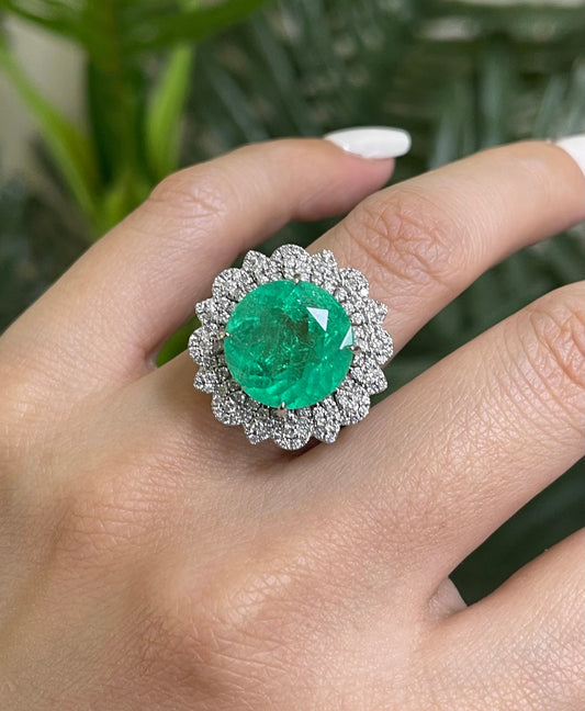10.6ct Natural Colombian Emerald & 2.28ct Natural Diamond Flower Ring In 14ct White Gold