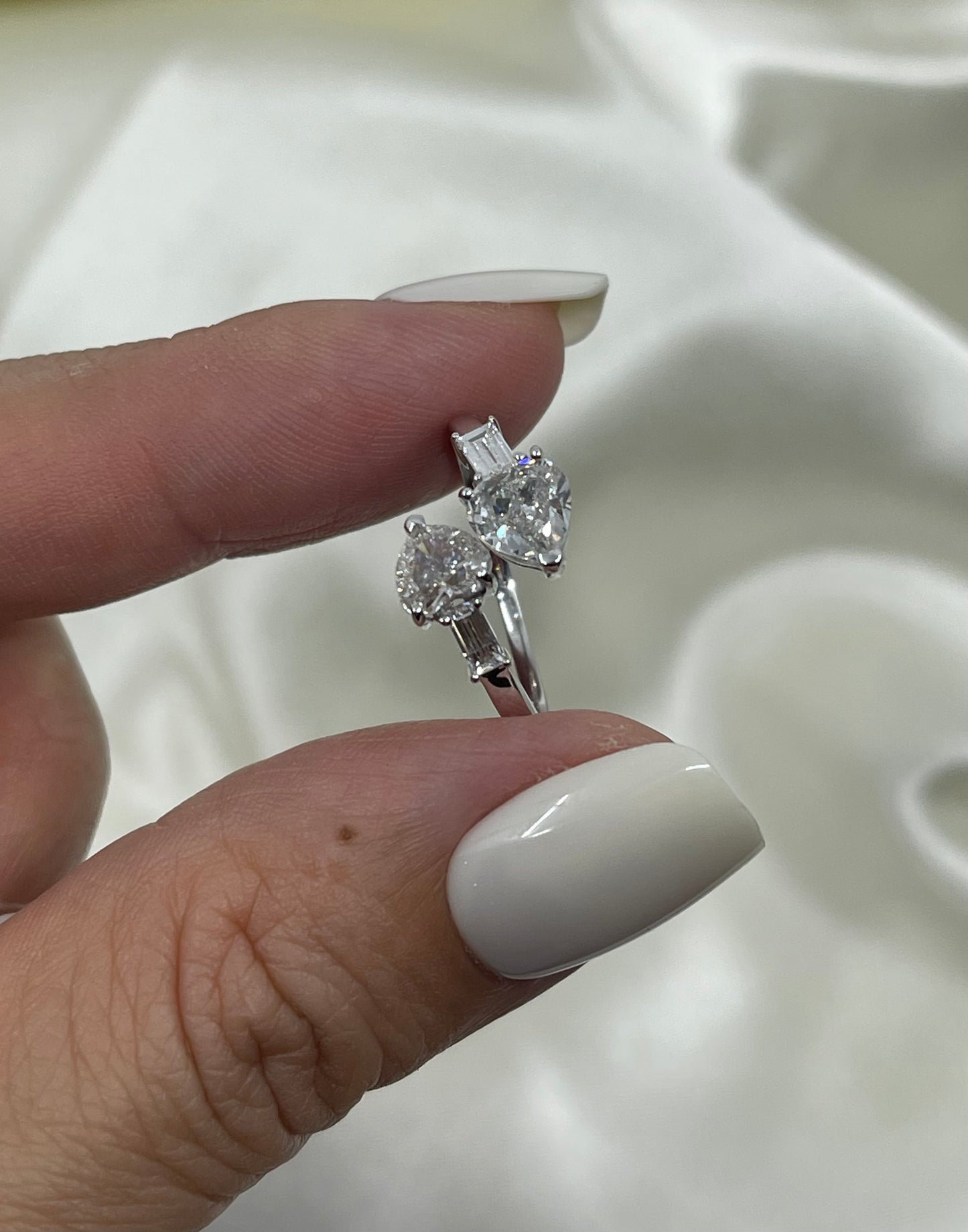 Stunning 1.37ct Natural Diamond Toi et Moi Ring In 14ct White Gold