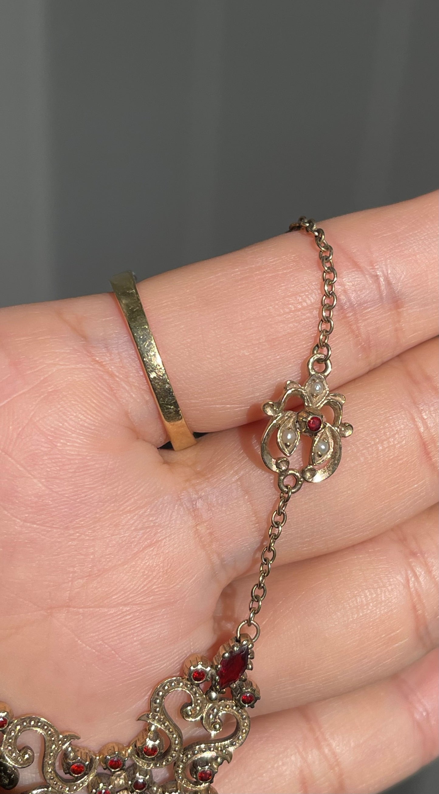 Antique Garnet & Seed Pearl Necklace In 9ct Yellow Gold