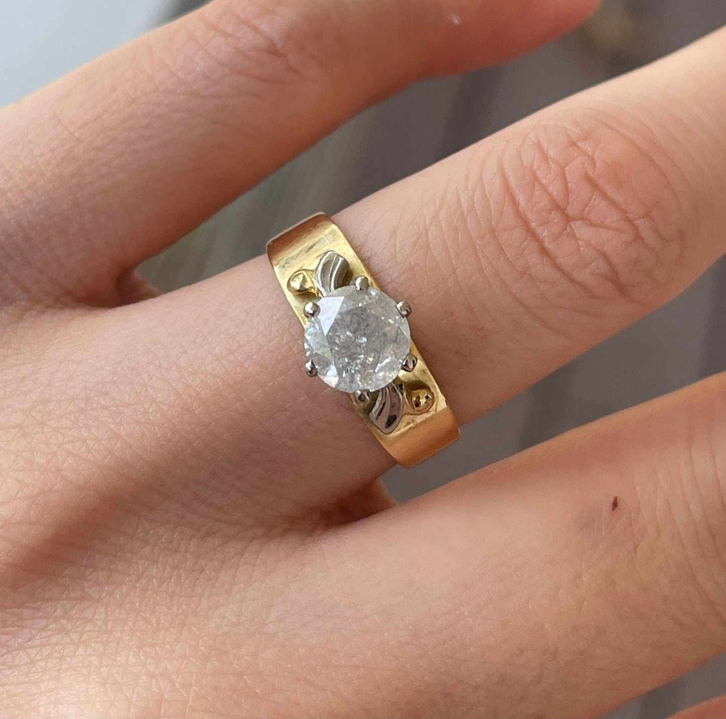 Vintage 60s 18ct yellow gold 1ct earth mined salt & pepper diamond solitaire ring