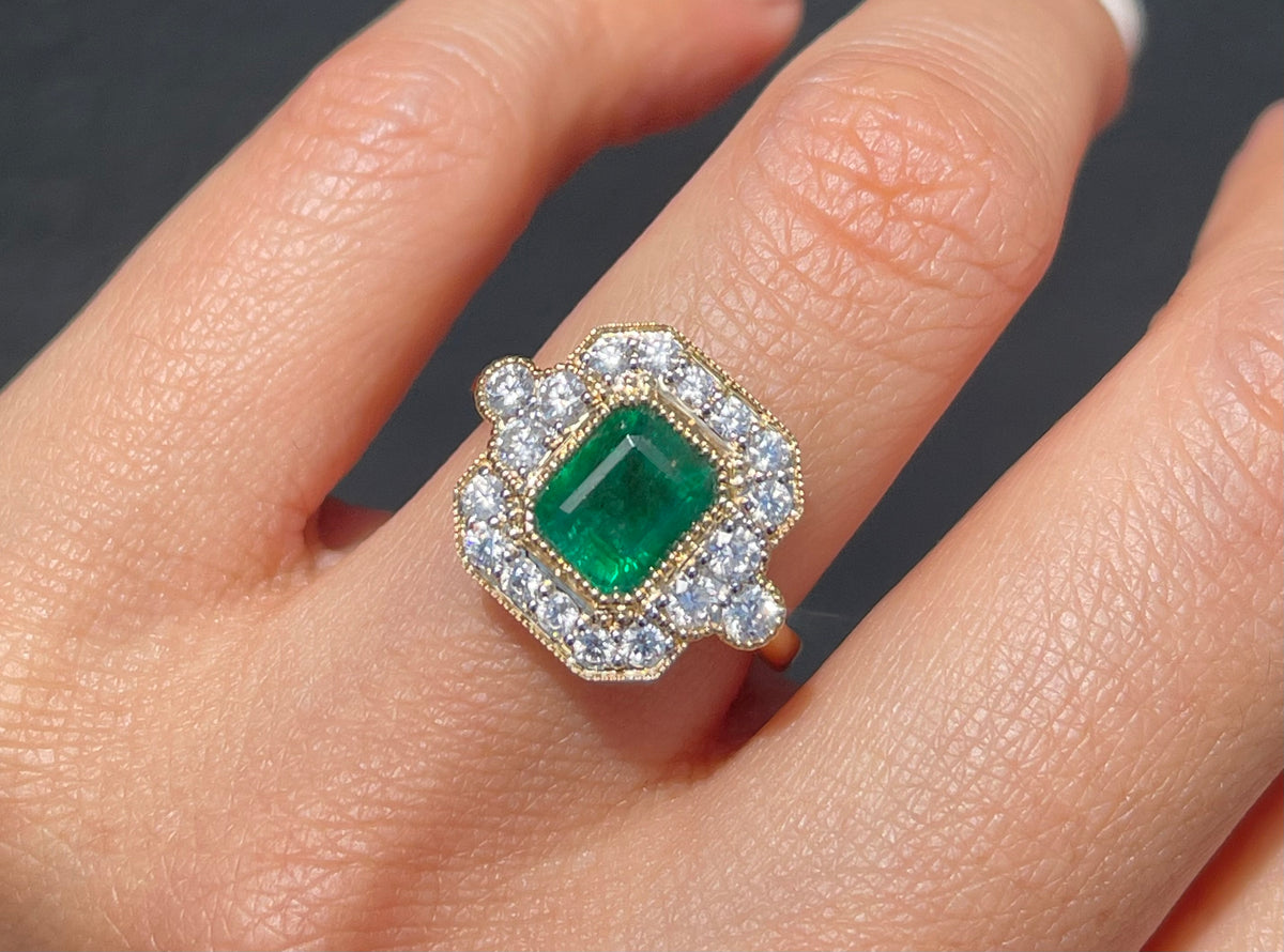 Natural Emerald Diamond Ring In 14ct Yellow Gold - Art Deco Style
