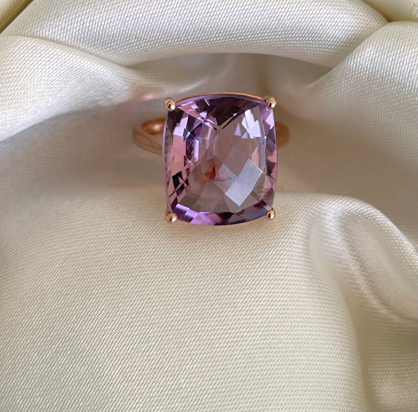 9ct rose gold 8.9ct Rose de France amethyst ring