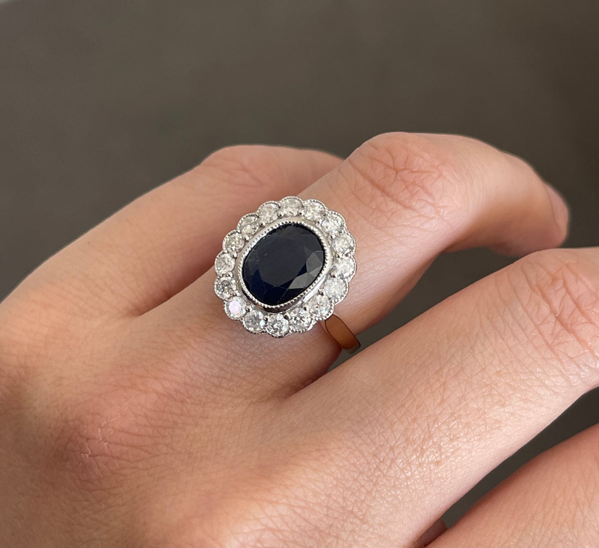 5.07ct Natural Royal Blue Sapphire & Diamond Princess Diana–Style Ring in 14ct Gold