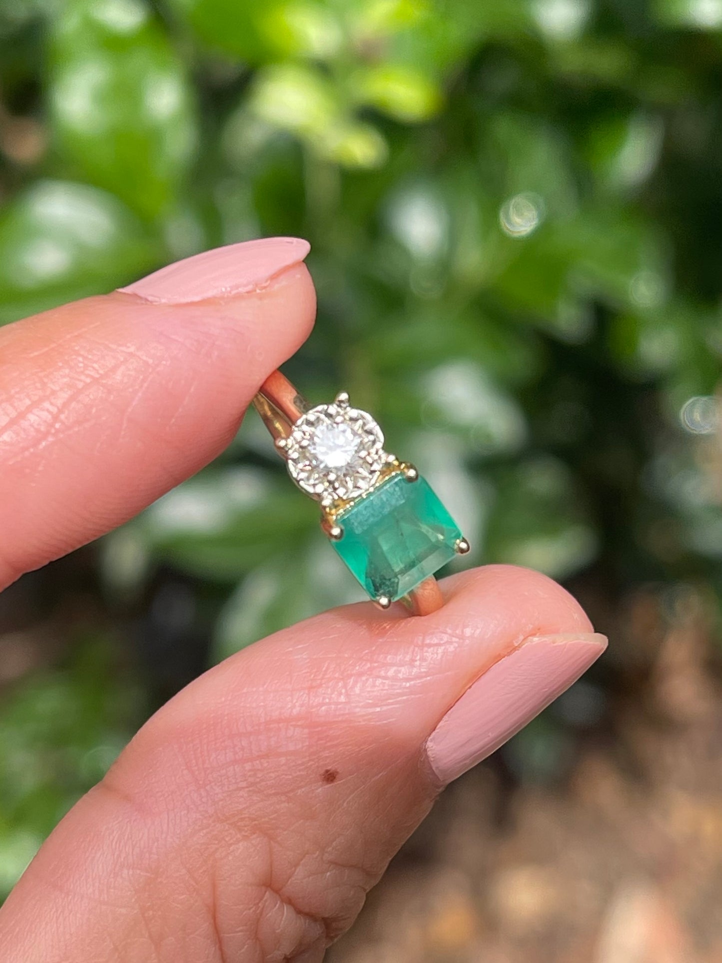 9ct yellow gold 1.25ct natural emerald with diamond Toi et Moi ring