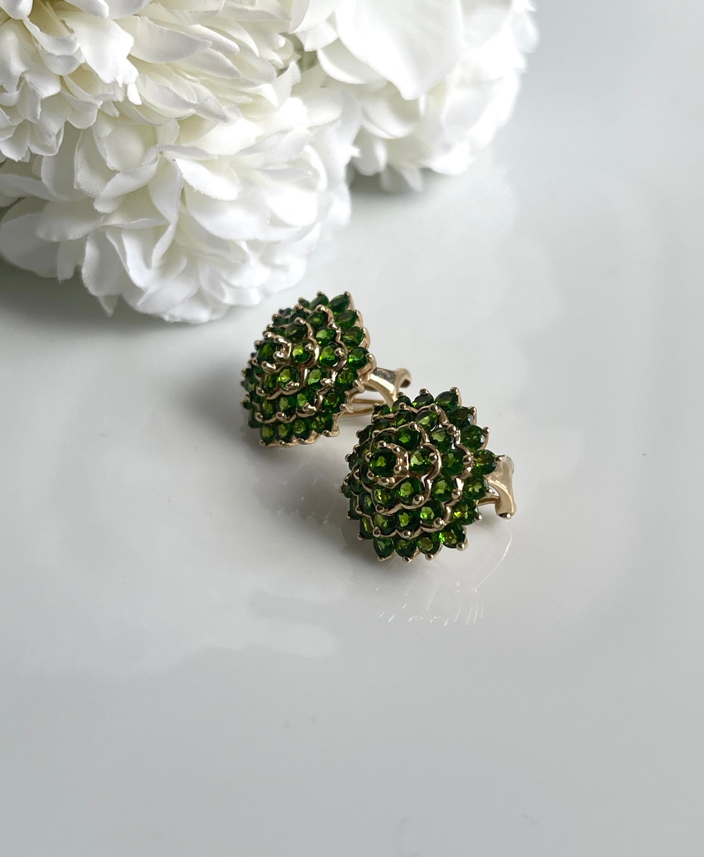 Vintage Rare Tsavorite (green garnet) Cluster Flower Earrings In 14ct Yellow Gold