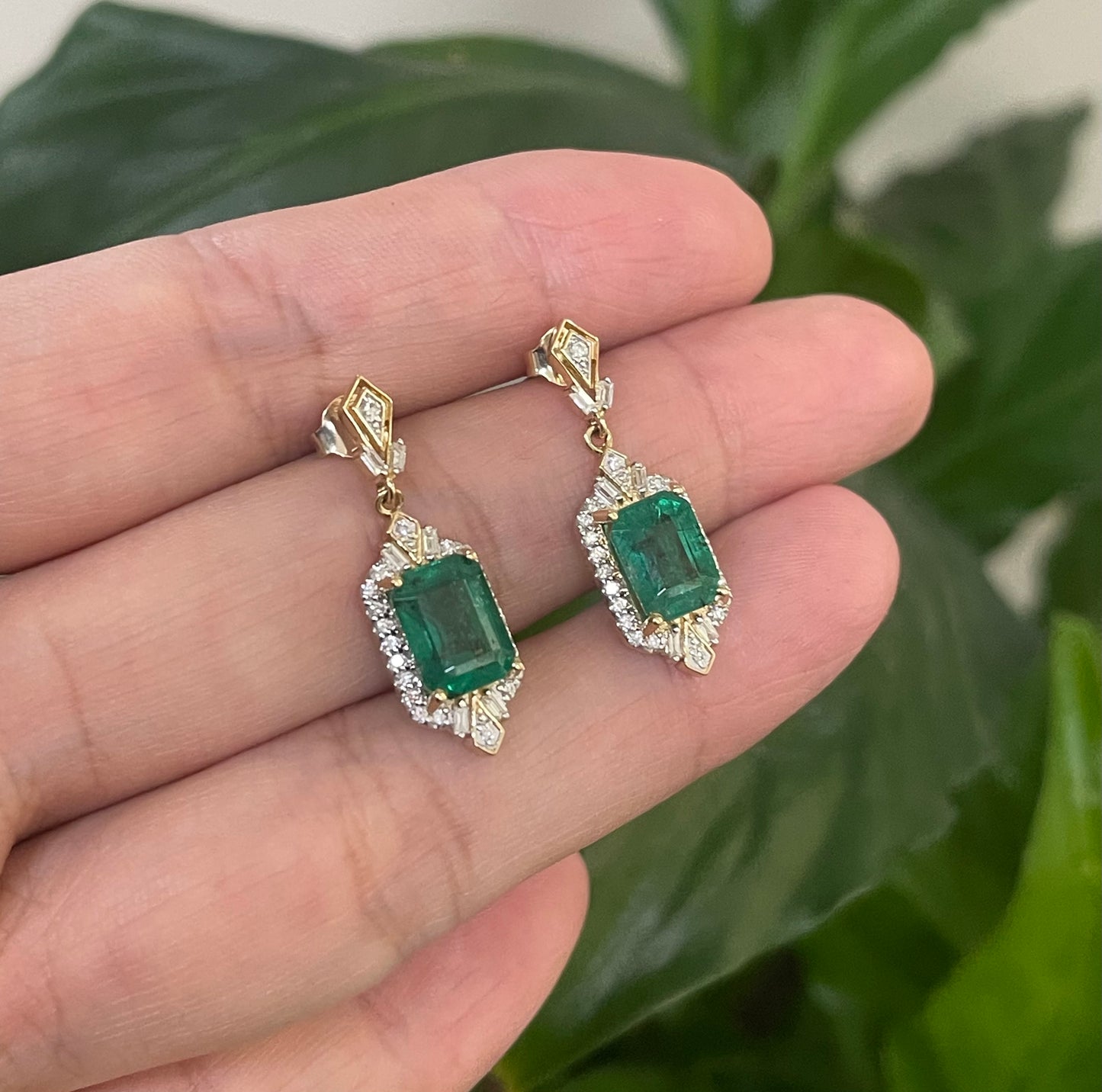 Art Deco Style 4.03ct Natural Emerald Diamond Drop Earrings In 14ct Yellow Gold