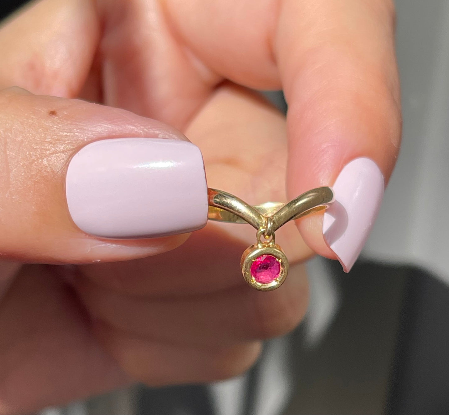 0.16ct Ruby Drop Chevron Band V Ring In 18ct Yellow Gold